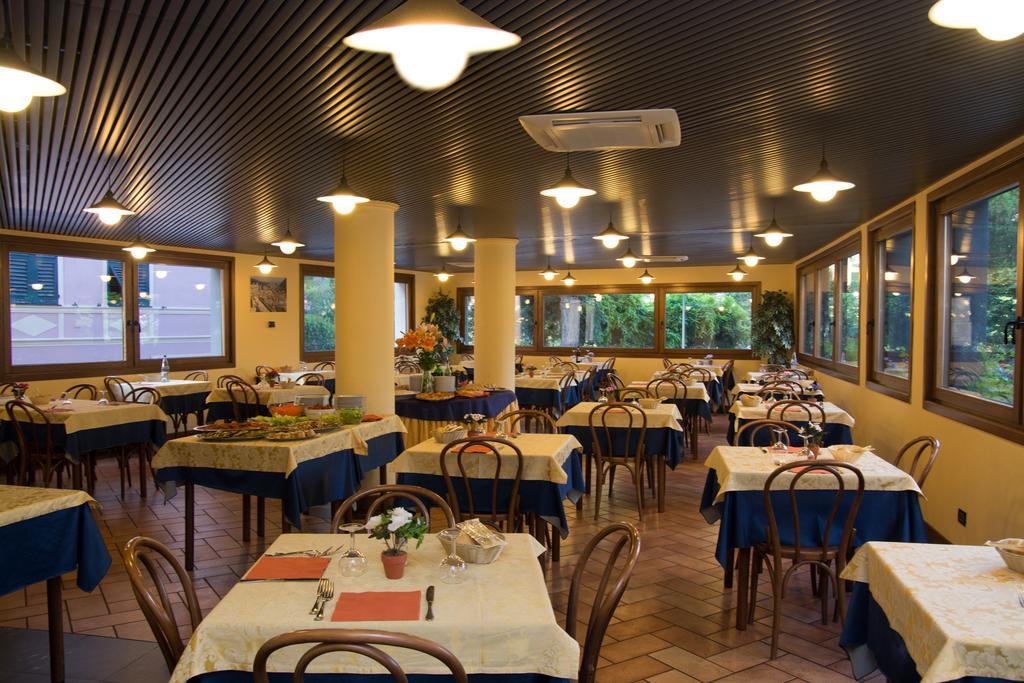 Bike & Family Hotel Derby Finale Ligure Exterior foto