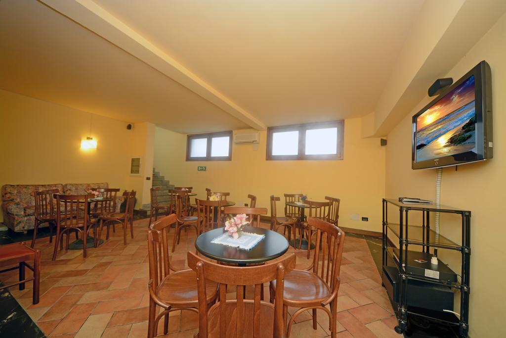 Bike & Family Hotel Derby Finale Ligure Exterior foto