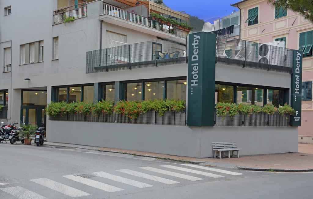 Bike & Family Hotel Derby Finale Ligure Exterior foto