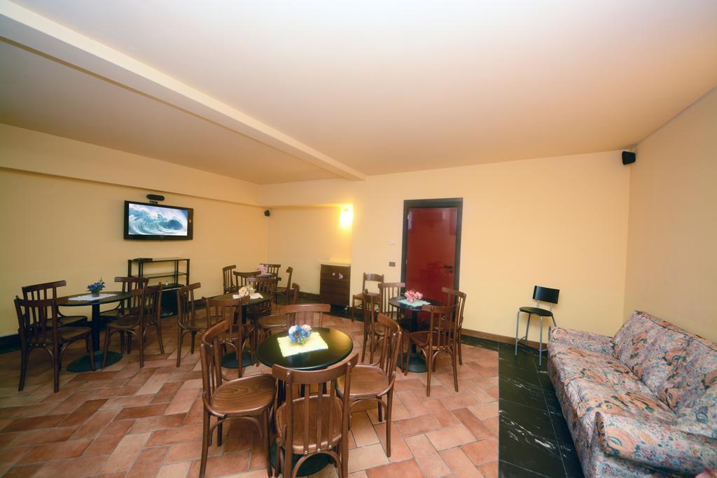 Bike & Family Hotel Derby Finale Ligure Exterior foto
